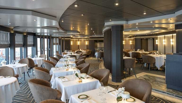 MSC Cruzeiros moderniza restaurante MSC Yacht Club em todos os navios da Classe Fantasia