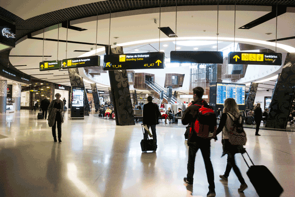 INE: Aeroportos nacionais movimentaram cerca de cinco milhões de passageiros em novembro 2025