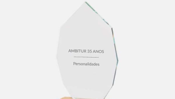 Ambitur assinala 35 anos com distinção a personalidades do turismo nacional