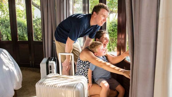 Eurostat: Dormidas na UE atingem recorde de 3,08 mil milhões em 2025